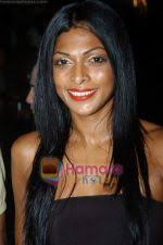 Nina Manuel at Salsa Night in Blue Frog