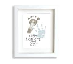 Weitere ideen zu baby fußabdruck kunst, vatertagsgeschenk basteln, handabdruck kunst. Pin Von Sandy Nosaurus Rex Auf Geschenk Vatertag Vatertag Geschenke Basteln Geschenk Vatertag Geschenke Schon Verpacken