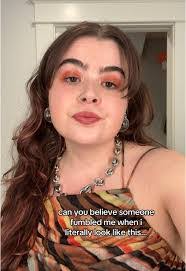 Alyson Foraker's Instagram, Twitter & Facebook