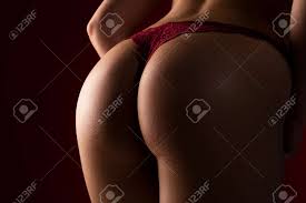 Gran Culo Sexy En Lencería Erótica De Cerca. Gran Culo Sexy Mujer Vistiendo  Pantalones. Chica Sexual Se Quita La Ropa Interior. Mujer Seductora Muestra  Un Hermoso Concepto De Trasero, Desnudo Y Stripper.