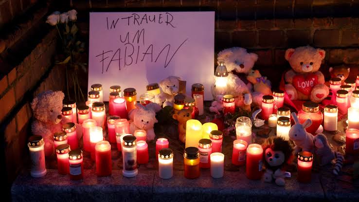 DNA-Analyse bestätigt: Totes Kind bei Güstrow ist Fabian | BR24
