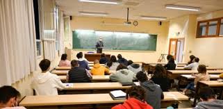 Espero que mis alumnos sí. El Cierre De Las Clases Presenciales En La Universidad De Granada Se Reduce A Diez Dias