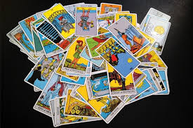 It would be so much fun to make your own tarot cards, so that it is easier for you to interpret them. Diy Tarot Deck An Easy And Simple Task Tarot Prophet Free 3 Card Tarot Reading With Sophia Loren