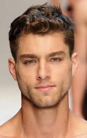 Homme Cheveux Courts Tendances Et Conseils 2020 Cheveux Courts Homme Coiffure Homme Court Cheveux Courts