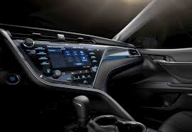 Toyotas 2018 Camry Will Give Buyers A New Option To Android Auto And Carplay Toyota Camry Camry Toyota