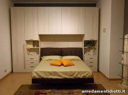 In questo modo avrete 200 cm per il letto e due fianchi laterali. L Armadio A Ponte Composto Come Nell Immagine Misura Cm 340 P 60 H 262 Idee Per Piccole Camere Da Letto Letti Di Design Interni Camera Da Letto