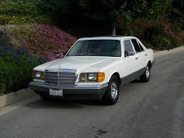 My First Mercedes 300 Sel Turbo Diesel Same Color White With Smoked Glass Low Profile Tires And Mercede Classic Mercedes Mercedes Benz Mercedes Benz Classic
