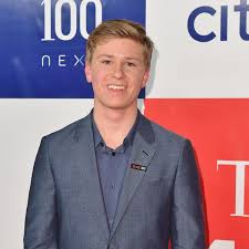 He read modern history at oxford and taught medieval history at the university of st andrews. Robert Irwin Promiflash De