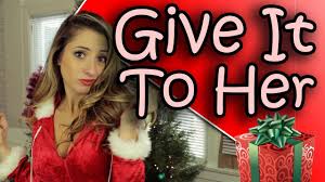 Poetry is an acceptable gift to give your girlfriend. How To Give Your Girlfriend The Perfect Gift Interactive Lauren Francesca Youtube
