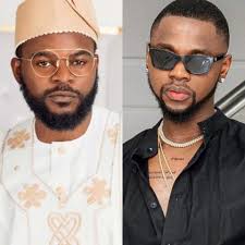 In another video, he was seen dancing while carrying one of the babies. Watch Falz And Kizz Daniel Working On New Music