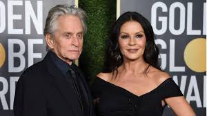 Born and raised in wales. Catherine Zeta Jones Glamour Auftritt Mit Ehemann Michael Douglas Gala De