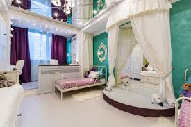 Kitsch Interior Design Style Bright Colors In Combination With The White Pompous Decoration Interior Design Styles Kitschy Kitchen Decor Kitschy Kitchen