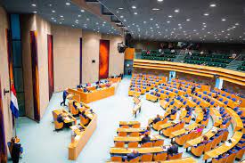 De tweede kamer speelt een belangrijke rol bij de beleidsvorming en controleert de regering. Tweede Kamer Beranda Facebook