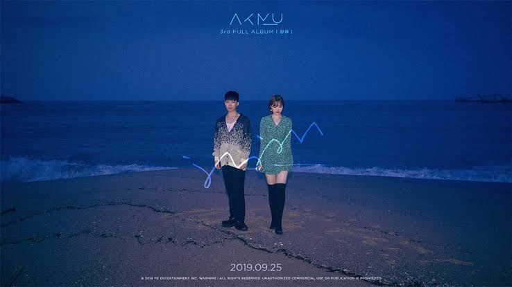 AKMU 
