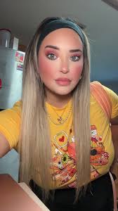 Ignore my messed up hair! 🤣🤣 happy thursday 🥰💕