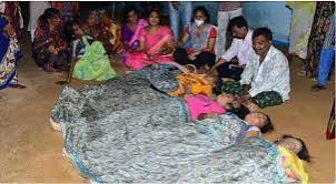 Five members of a family were found dead at a pilgrim accommodation  facility in Srisailam in Nandyal district on Tuesday, with police  suspecting that health problems and financial difficulties may have driven