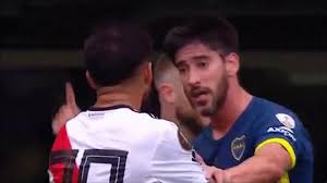 Últimas noticias de milton casco: El Polemico Gesto De Pablo Perez Con Milton Casco Que Evito Que Su Adversario Recibiera Amarilla En La Primera Superfinal Infobae