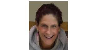 Elizabeth Freer's Instagram, Twitter & Facebook