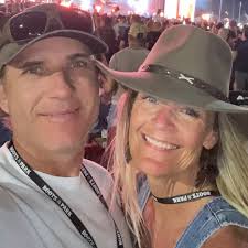 Take a look at today's #BeulahFire video update and visit  https://inciweb.wildfire.gov/incident-information/utwcf-beulah-fire for  current maps, closure details, photos, and other information. We're  grateful to our partners and cooperators for their ...