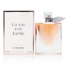 La vie est belle, a french expression meaning life is beautiful, is about choosing your own path to happiness and inspiring others. Amazon Com Lancome La Vie Est Belle L Eau De Parfum Spray 3 4 Ounce Lancome Beauty