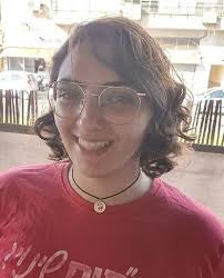 עו"סית חדשה, עם דרייב בלתי רגיל לשינוי במעמד המקצוע! סנדי ממיסטבלוב, בקרוב  מאוד עובדת סוציאלית, הגיעה למקצוע בעקבות רצון לעבוד עם בני נוער, רצון  שהתגבש תוך כדי שנתיים של עבודה, לאחר השירות