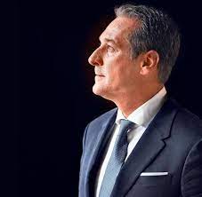 Juni 1969 in wien), in österreich oft hc strache genannt, ist ein österreichischer politiker, der bis 2019 für die rechtspopulistische fpö aktiv war. Heinz Christian Strache Fpo Im Interview Orban Steht Fur Freiheit Welt