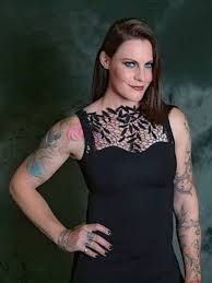 Floor Jansen Of Nightwish Ex Revamp Ex After Forever And Northward In 2020 Jansen Symphonic Metal Female Singers