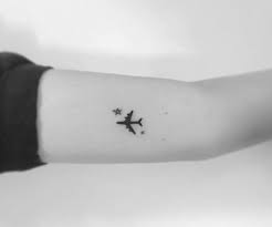 Kucuk Dovme Modelleri Koreli Sanatcidan Tattoo Life Mini Tattoos Karizmatik Dovmeler
