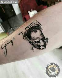 Atatürk tattoo by mete tungaz. Repost From Tattootwinss Mustafa Kemal Ataturk Portresi Ile Kapama Imza Bize Ait Degildir Ataturk A Dovme Fikirleri Dovme Sanati Dovme Tasarimlari