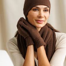 Fishers Finery Women's 100% Pure Luxury Cashmere Gloves with Ribbed Cuff  Black at Amazon Women’s Clothing store