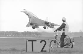 The Concorde Flew Across The Ocean For The First Time 42 Years Ago Here S What It Was Like Concorde Airplane Fighter Jet Age