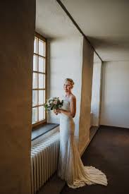 Sarah Timo 3 Schloss Borbeck In Essen Im Jagdhausschellenberg In Essen Mit Dabei Blumen Torte Vitapro Brautpaar Hochzeitsfotograf Blumen Torte