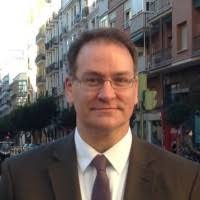 1100+ perfiles de «Riebel»