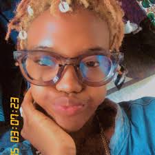 got my first baby at 16yrs and you 🙈🙃