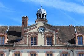 Maybe you would like to learn more about one of these? Hotel A Fontainebleau Le Richelieu