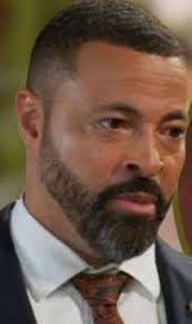 Which one will get to Tomas first?