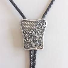baglari ve mendiller panosundaki pin