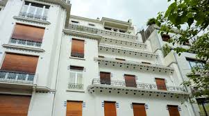 Construit Par Henri Sauvage Et Ch Sarazin En 1912 Epoque Charniere Pour L Architecte Qui Abandonnera A Partir Architecture Art Nouveau Immeuble Art Nouveau