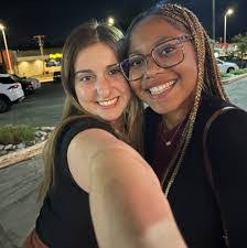 Hope Schwartz's Instagram, Twitter & Facebook