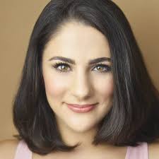 Gianna Yanelli — Artists and Beyond