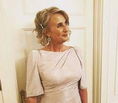 Sheryl's accompany got dressed up and had a watch affair on a bounded bar patio. 25 Stunning Mother Of The Bride Hairstyles 2021