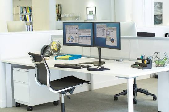 How to set up dual monitors for efficiency & comfort | Posturite
