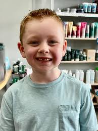 Olivia Lyons (@livinlavidalivvy) • Instagram photos and videos