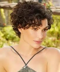 Kıvırcık kısa saç modelleri: Görselleri görüntüleyin ve indirin — Yandex  Görsel