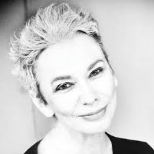 29 ianuarie 1962, bucurești, republica populară română) este o o actriță română de teatru și film. Oana Pellea Mesaj EmoÈ›ionant In Fiecare 14 Decembrie Mi Se NaÈ™te Mama È™i Imi Ingrop TatÄƒl Stiri Diaspora