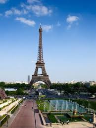 your walking tour begins with a suuperb view of the eiffel tower from the jardin du trocadero walking tour eiffel tower paris walking tour