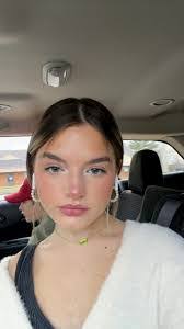 Sophia Griffith's Instagram, Twitter & Facebook