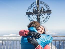 Die zugspitze ist mit 2962 m ü. Die Tiroler Seite Der Zugspitze Tiroler Zugspitz Arena