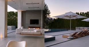 In addition to the privacy features, there are also five bedrooms, six baths, a fountain, movie theater, swimming pool, spa, fire pit, a tennis court, and a. Kylie Jenner Shows Off Swanky Compound Swimming Pools In Ig Video Tuko Co Ke