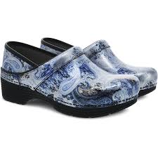 Dansko is the footwear of choice for many working professionals such as nurses, chefs, teachers, doctors and others who spend the majority of the day on their feet. Dansko Stan S Fit For Your Feet